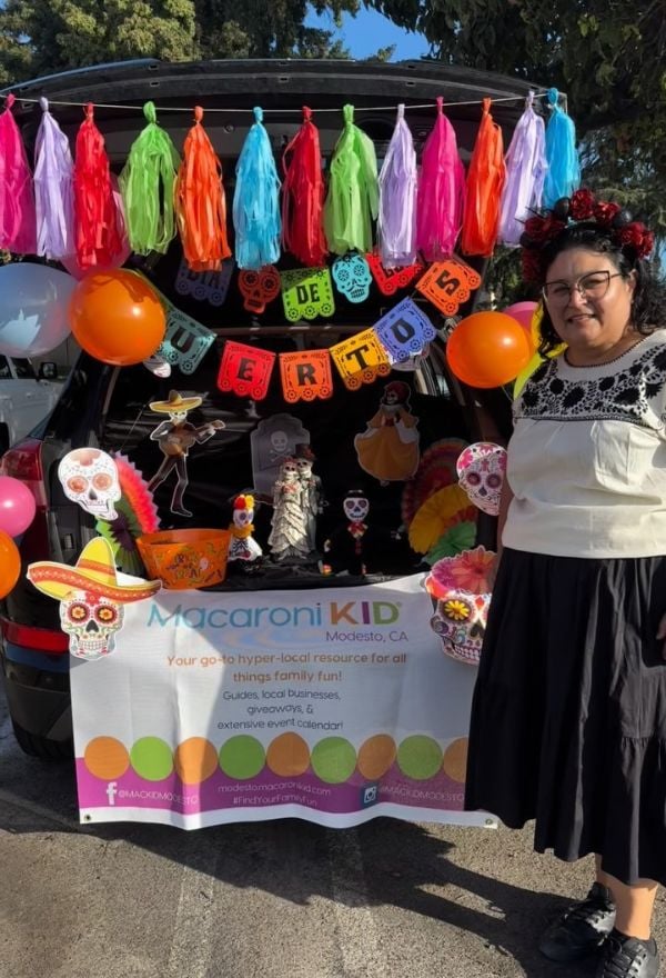 Dia de los muertos trunk at trunk or treat