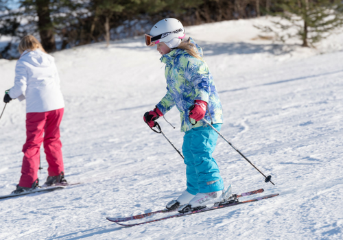 Snow Trails Celebrates Learn to Ski & Snowboard Month | Macaroni KID NW ...