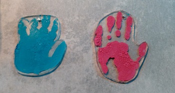 Mother's Day Gift: Handprint Oven Mitt - The Idea Room