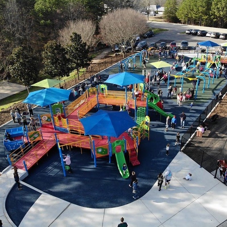 SouthPark Mall Attracts Families with Big Outdoor Playground