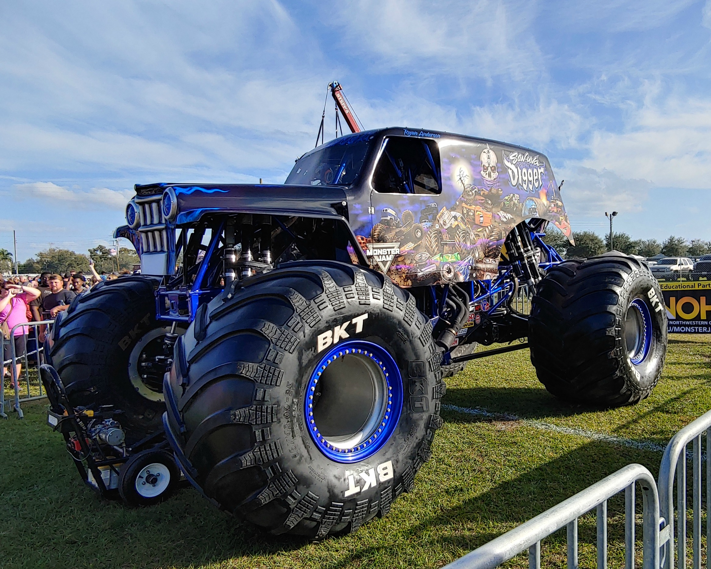 Monster Jam Orlando Florida - Trippin with Tara