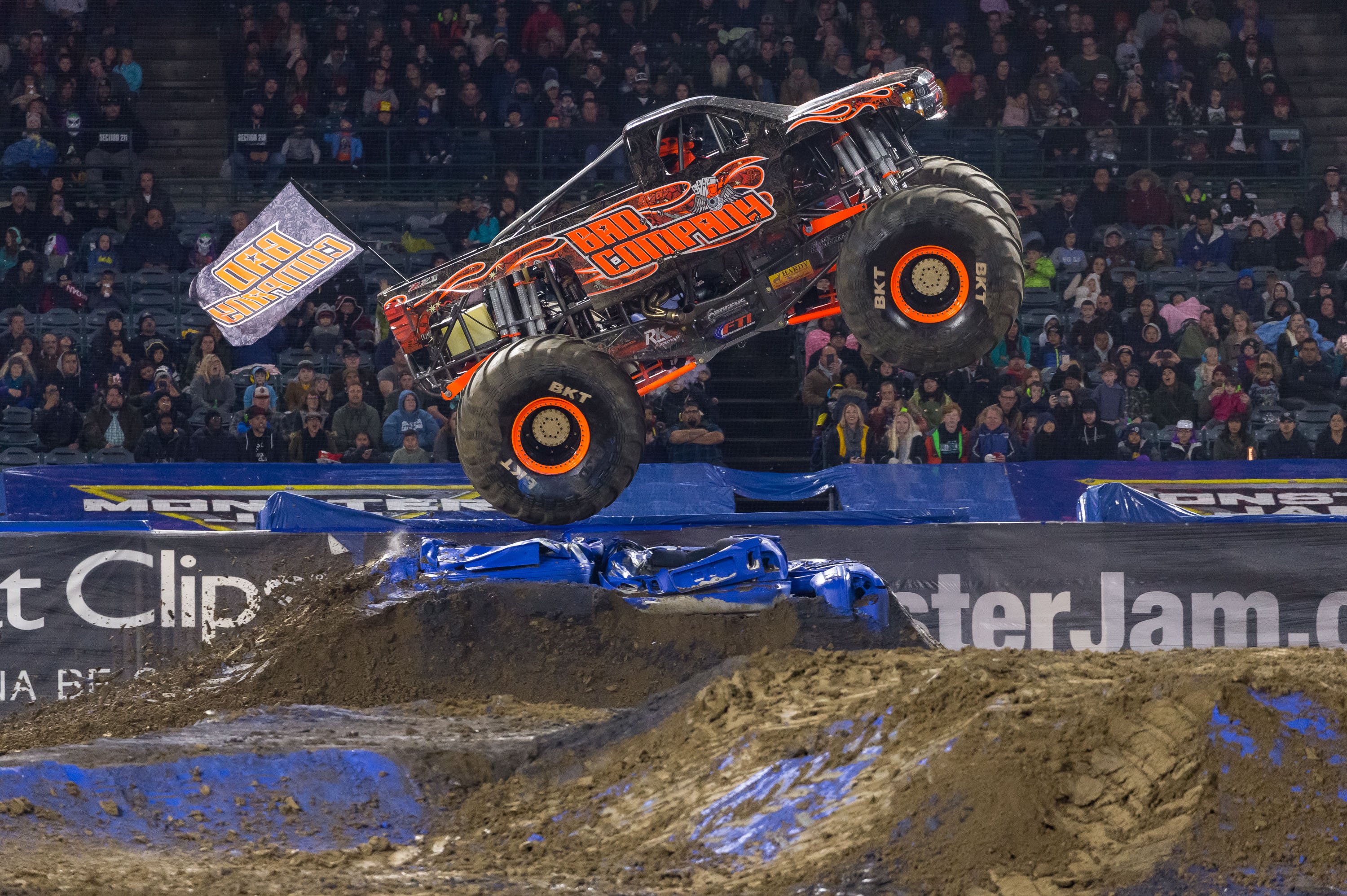 MONSTER JAM® ROARS BACK INTO LOS ANGELES THIS SUMMER WITH ACTION