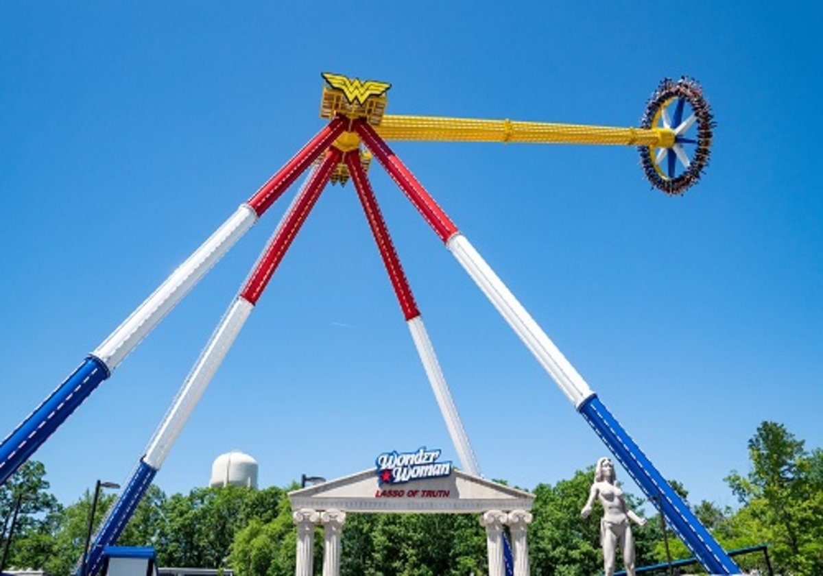 World’s Tallest Pendulum Ride Now Open at Six Flags Great Adventure
