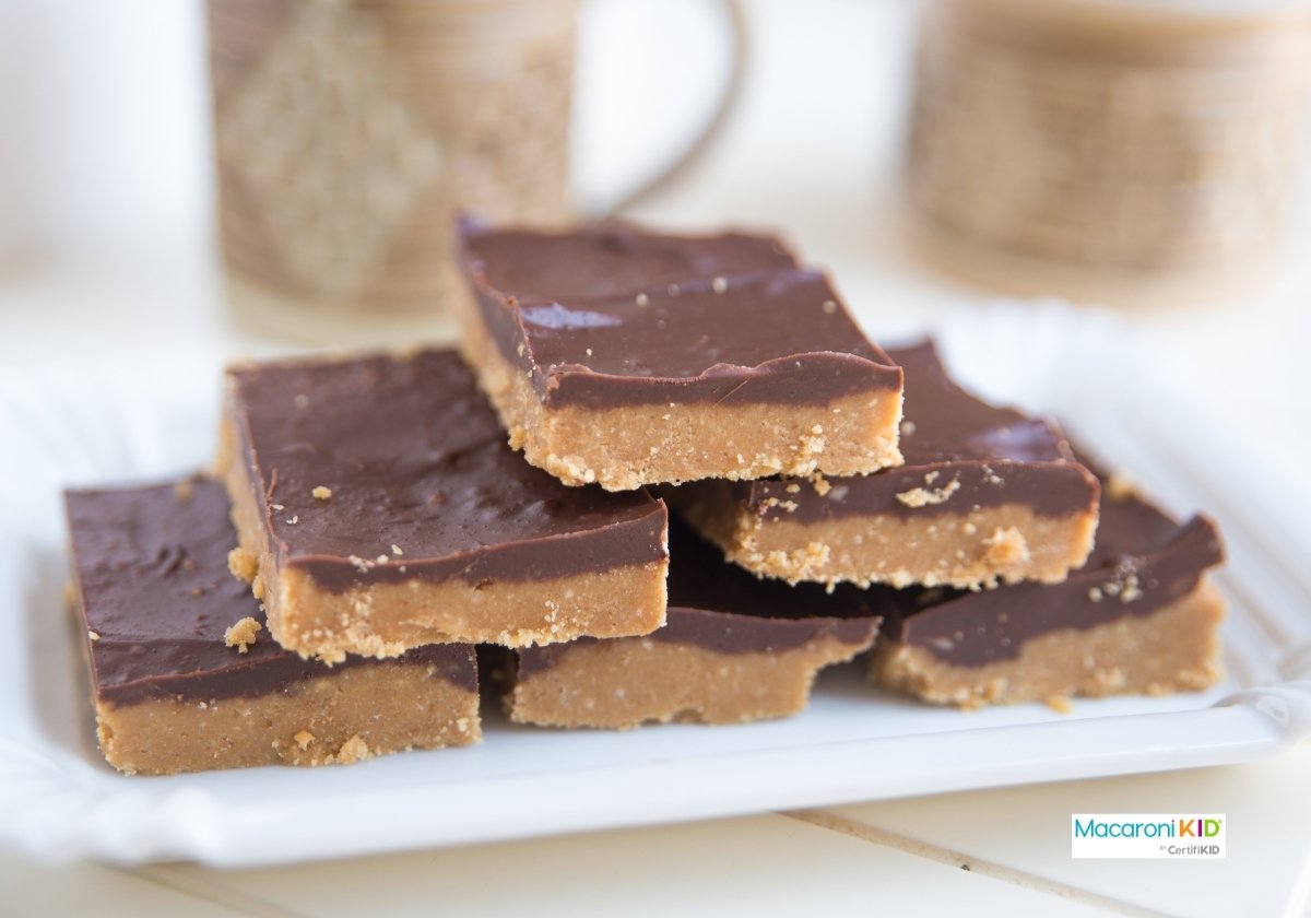 Easy No-bake Peanut Butter Chocolate Bars 