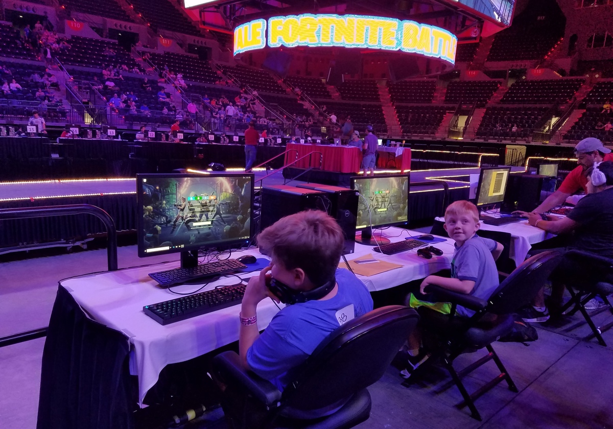 Fortnite Lan Tournament Maryland Competitors Take Home 10 000 At Fortnite Battle Royale Esports Event Macaroni Kid Lafayette