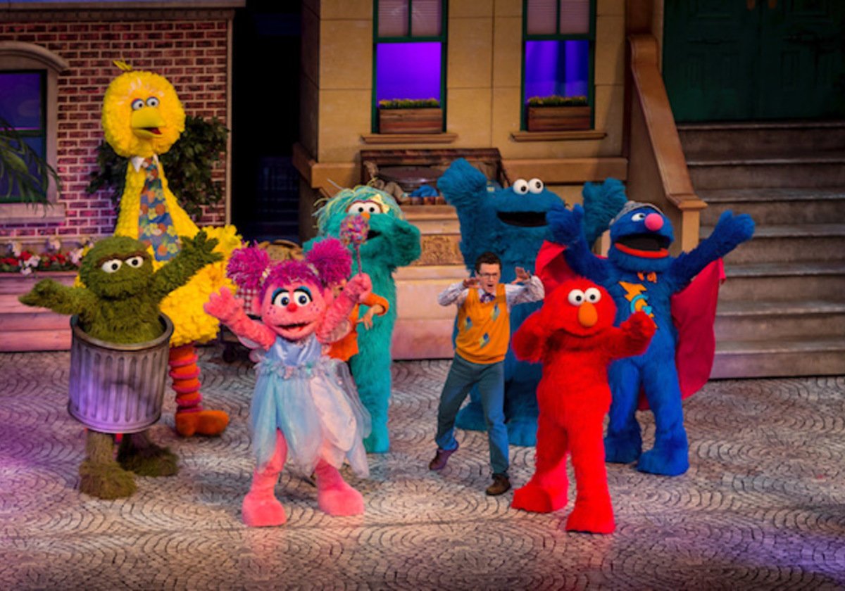 Celebrate, Sing, and Move Your Feet! Come Party with Sesame Street ...