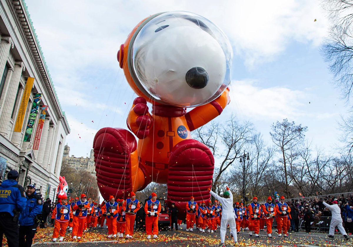 Watch the Macy's Day Balloon Inflation with the Whole Family! Macaroni KID NYC Upper East Side