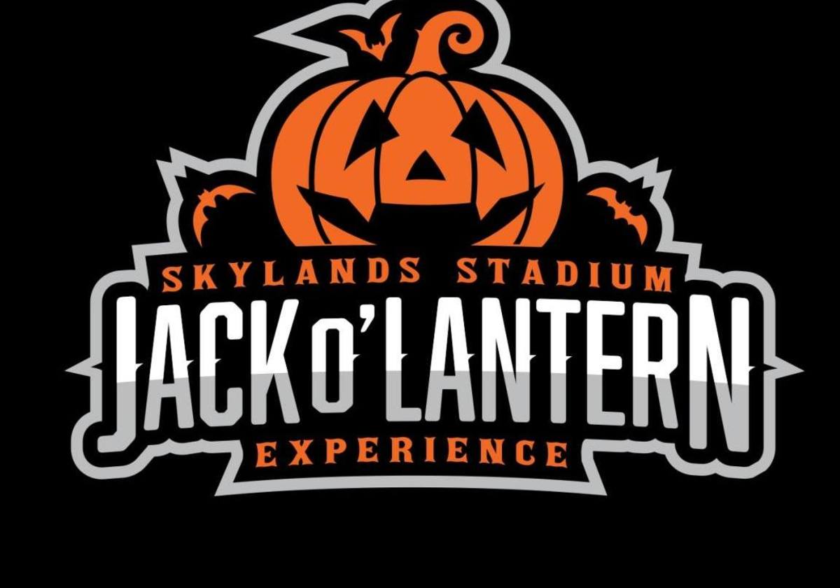 skylands-stadium-jack-o-lantern-experience-fall-festival-macaroni