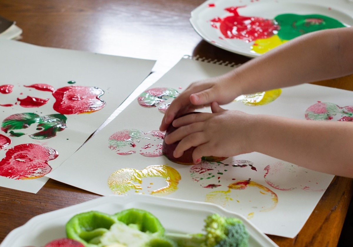 Creative Summertime Arts & Crafts For The Kids! - Pinot's Palette