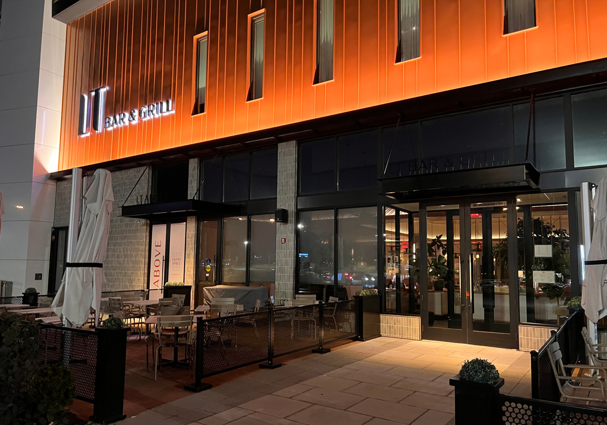 LT Bar & Grill to open at Shops at Riverside in Hackensack