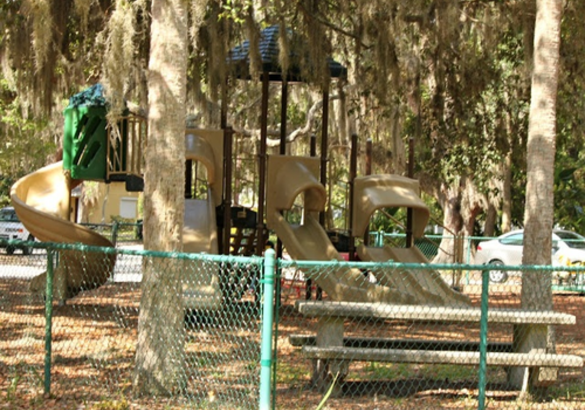 Philippe park online playground