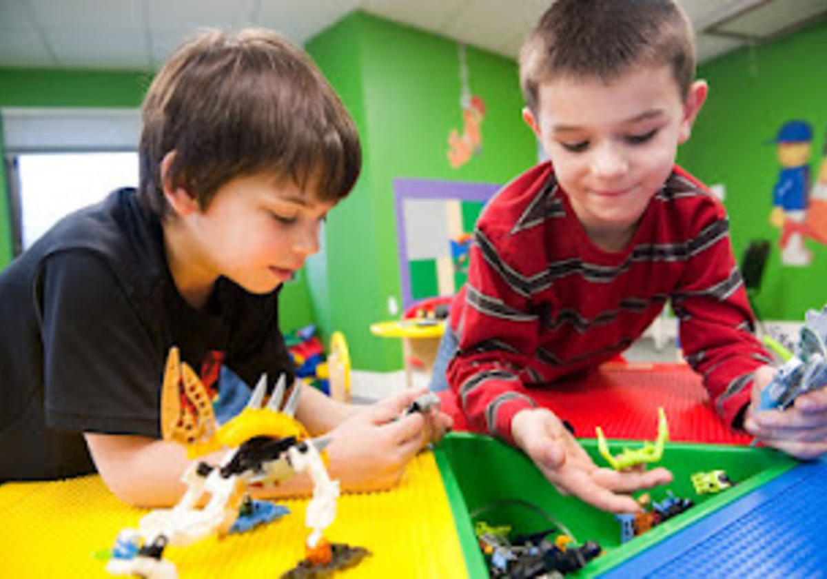 SnapOLOGY SUMMER CAMPS BUILD FUN w LEGO® BRICKS! Macaroni KID