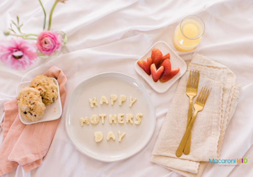 Susannah Townsend from baseimage Happy Mothers Day Breakfast Banana https://www.canva.com/design/DAGmb68zjUs/E7DdhZw1Tx26YqV6q6Aouw/edit