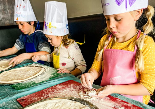 pizza making class at 212 pizza co