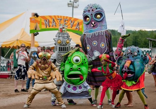 free creature creation workshop and parade Easton Halloween family-friendly Big Nazo