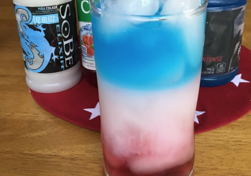 Fun patriotic drink for holiday parties