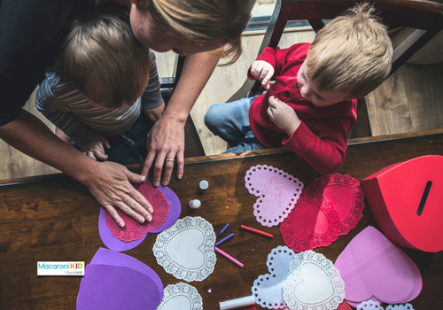 kid making valentines