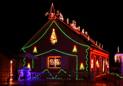 Christmas House - Canva.com