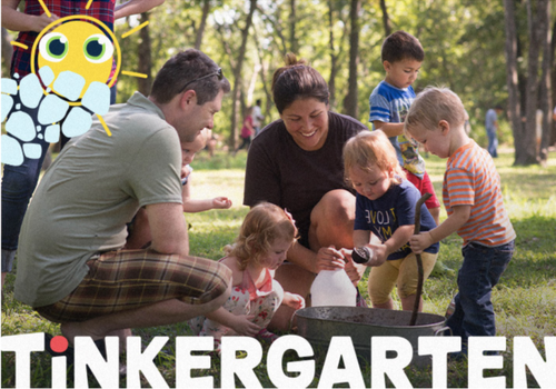 families playing at tinkergarten