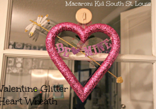 Glitter Heart Valentine Wreath
