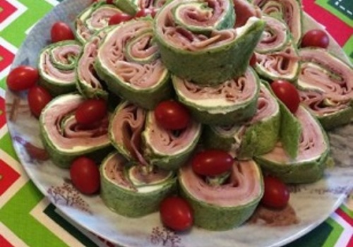 Pinwheel Wrap Christmas Tree