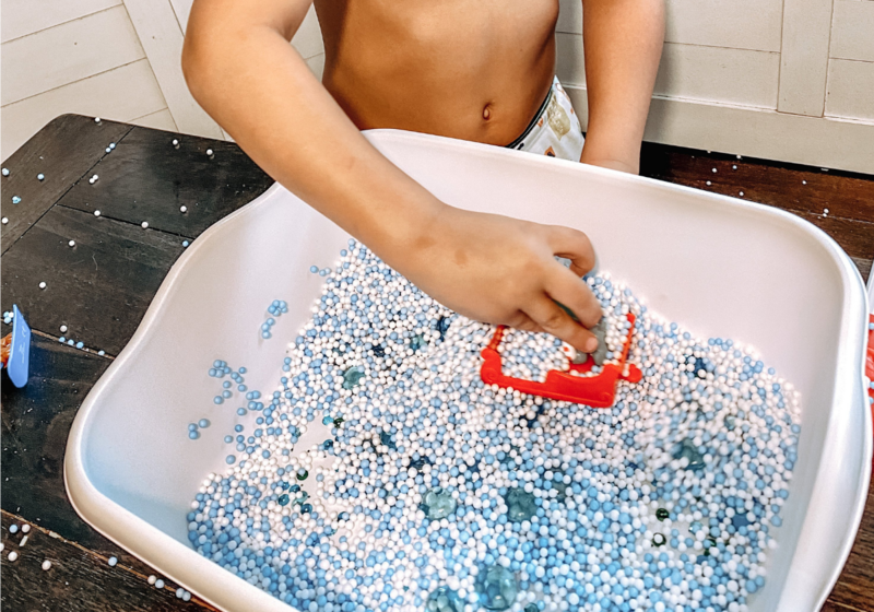 Winter Wonderland Sensory Bin