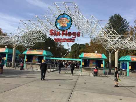 Six Flags Magic Mountain Bag A Ticket 2019