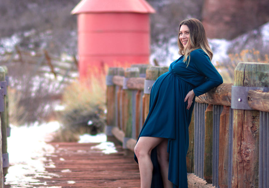 Angelique Alcaraz Photography Maternity Photography Red Rocks Colorado Mountain websize