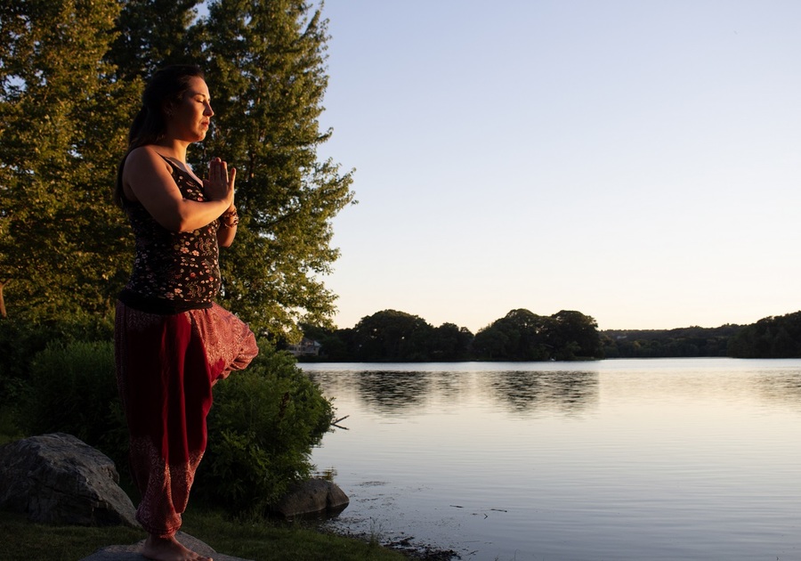 Eleonora Cordovani yoga teacher lakeside