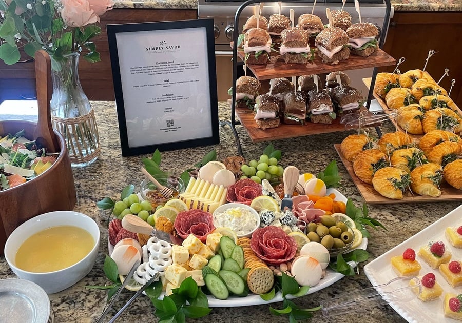 Simply Savor Catering table