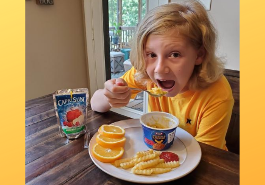 Kids make lunch themselves with easy options from Kraft Heinz