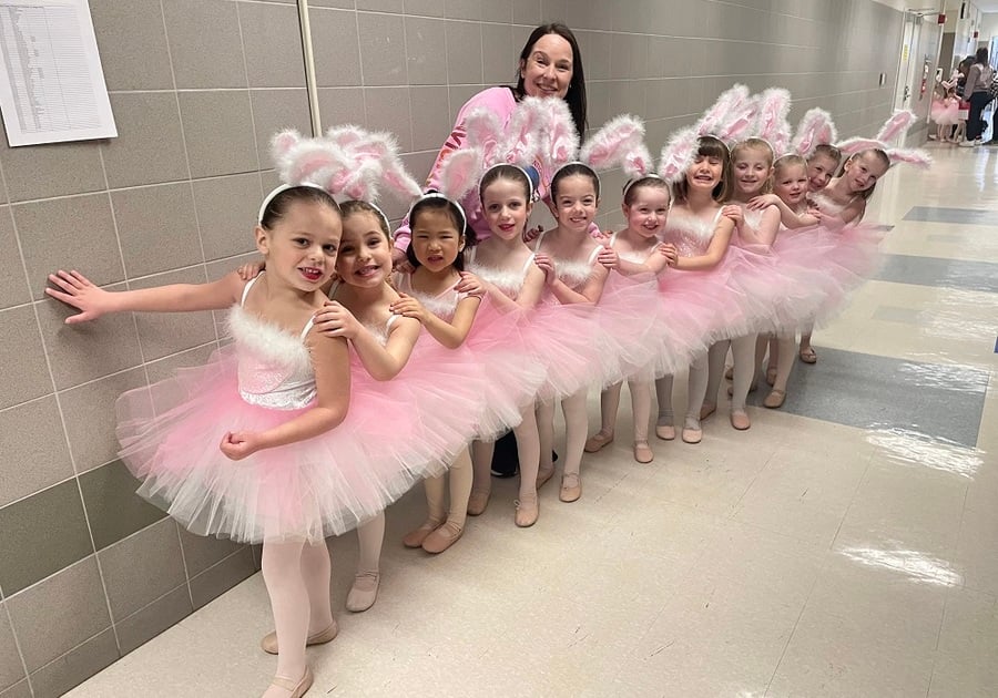 Child ballet dancers