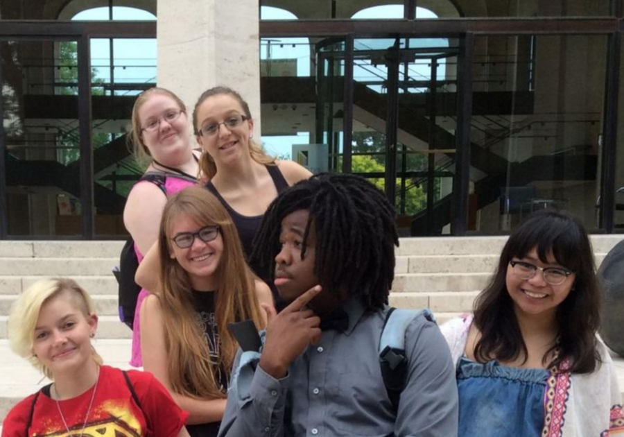 Group of kids in front of Sheldon Art Museum