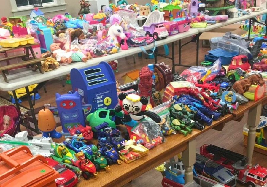 Fenton Free Library Gently Used Toy Sale Binghamton Holiday Gifts