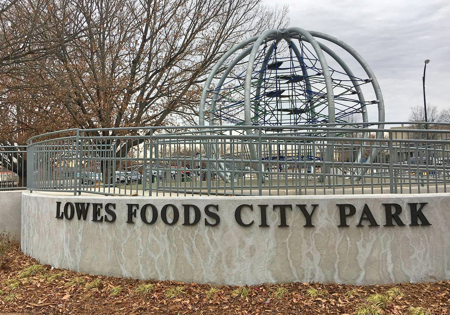 Lowes Foods City Park Parking