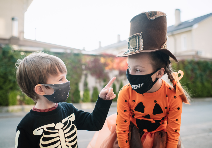 Halloween kids with COVID masks
