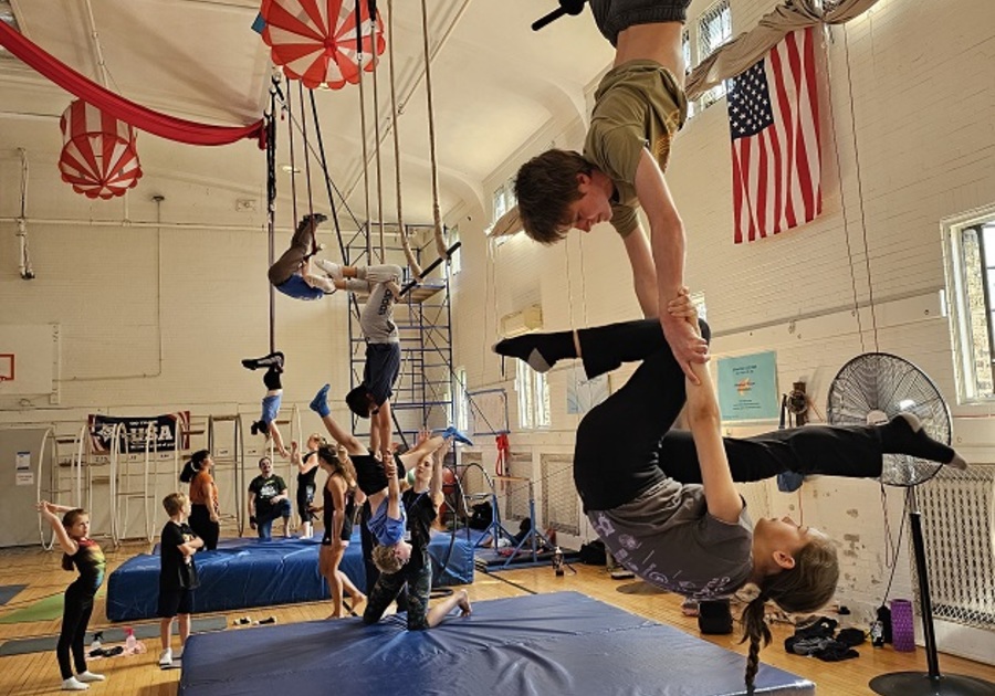 trapeze class