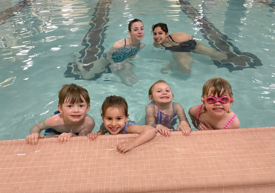 Kids swimming at YMCA of Greater Erie