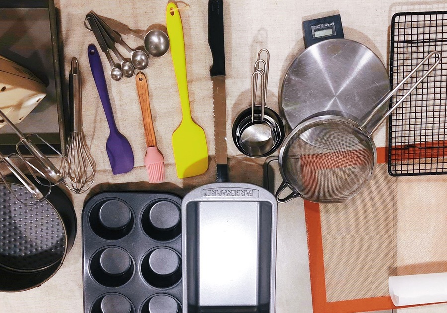 Essential Tools for a Beginner Baker
