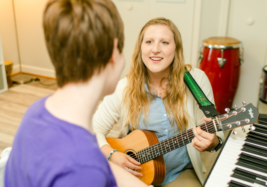 Art and music therapy for mental health and disabilities