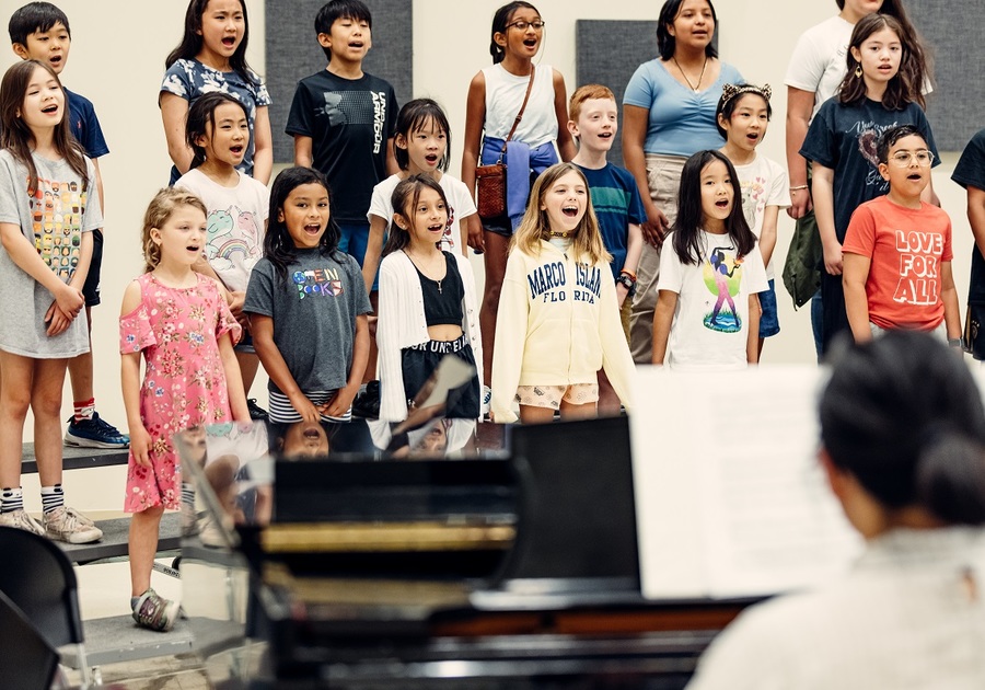 kid choir singing