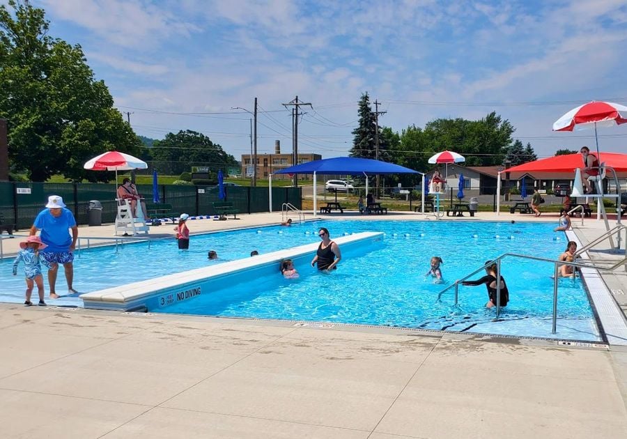 Vestal Memorial Pool and Splash Pad in Vestal NY