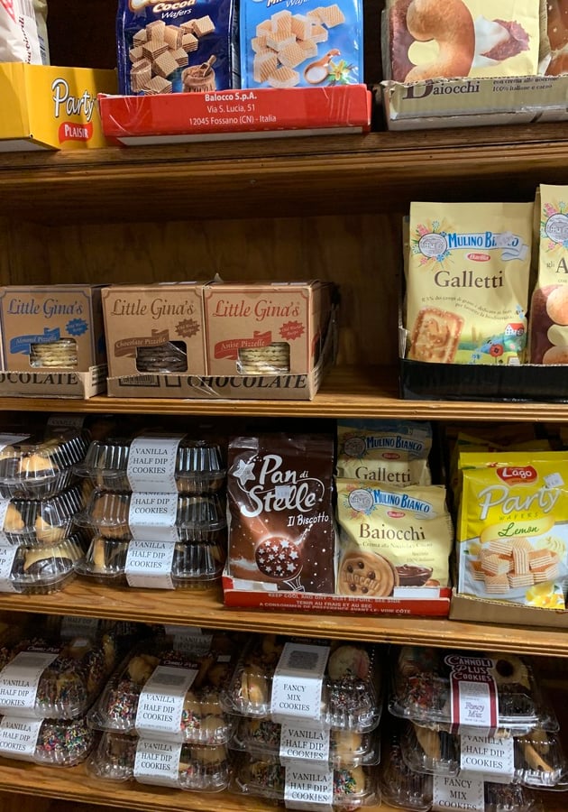 Shelves displaying Italian cookies