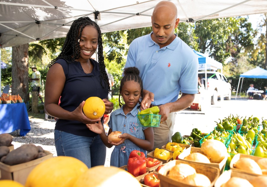 Find Your Frugal: Six Ways to Save at Farmers Markets