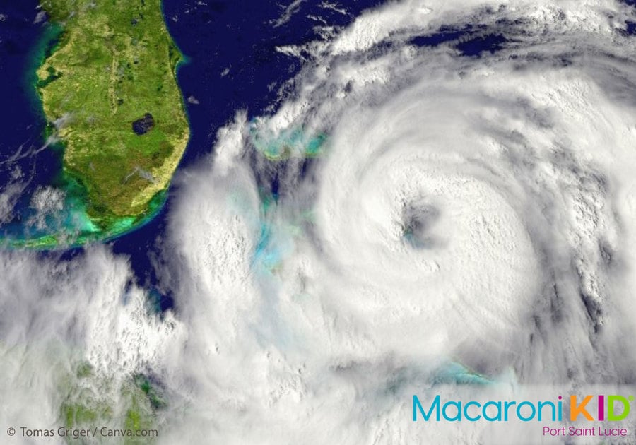 Hurricane in Atlantic heading toward Florida