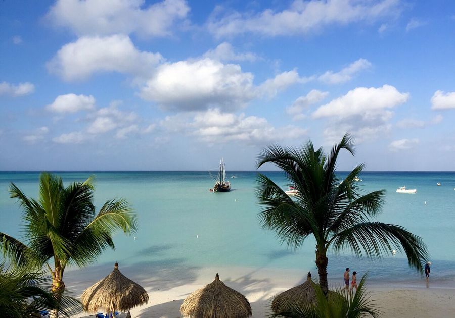 Holiday Inn Resorts: A Stay at the Holiday Inn Resort Aruba