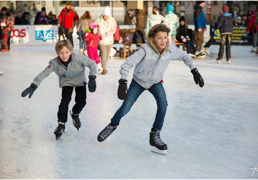 fun Ice Skating Things to do Hicksville Bethpage