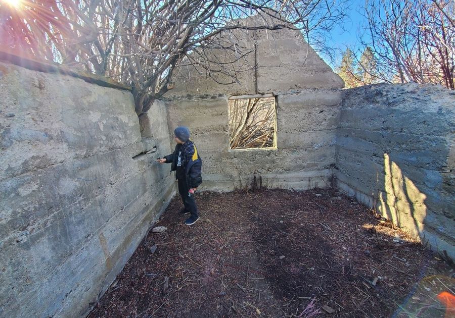 boy exploring building shell kids things do events happenings local reno sparks Spanish springs nevada deals discounts fun attractions ideas places to go outdoors hiking verdi trails park crystal peak