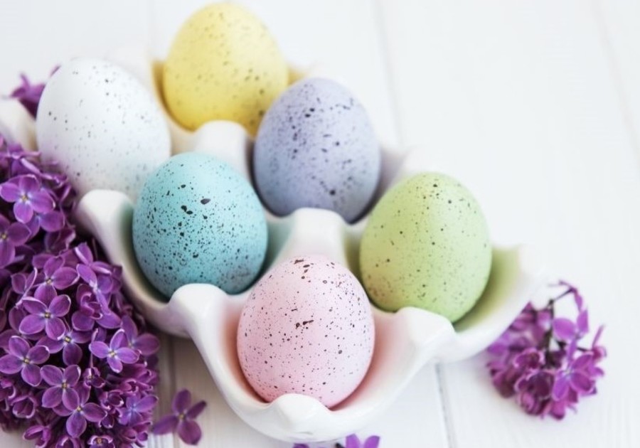 How to Make Natural Dyes For Your Easter Eggs
