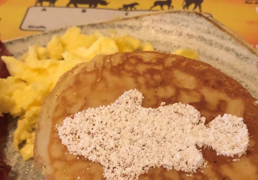Bon Voyage Breakfast Review, Disney Character Breakfast